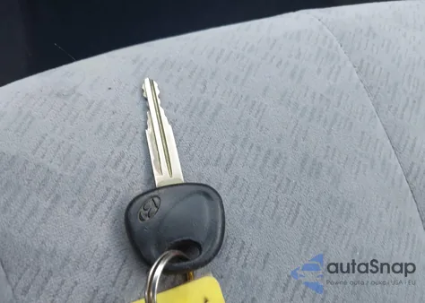 2005 Hyundai Elantra Gls/Gt from USA, damaged, VIN KMHDN46D25U163426